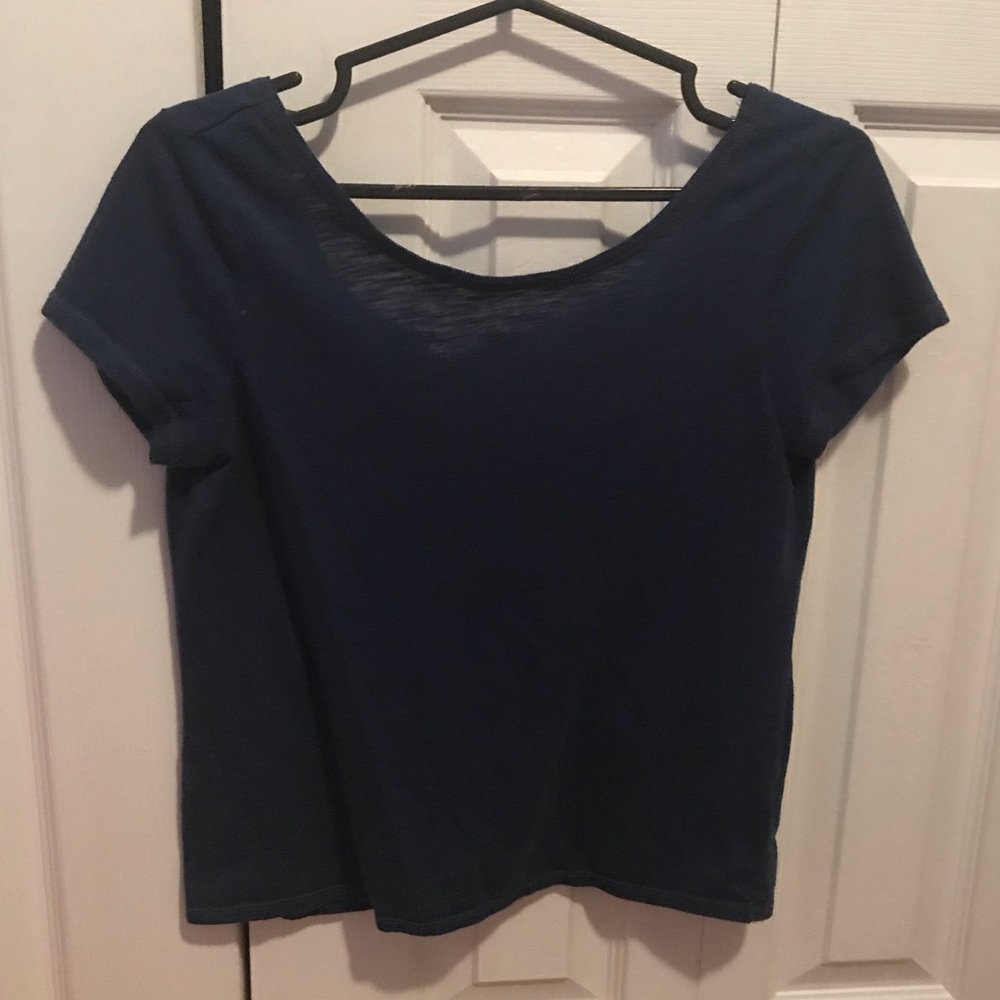 Aeropostale Open-Back Bow Cropped Shirt